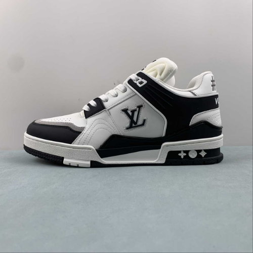 Louis Vuitton Trainer Black White