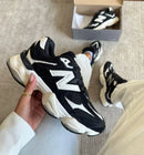 NEWBALANCE 9060 PRETO BRANCO