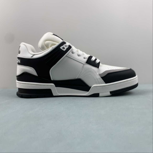 Louis Vuitton Trainer Black White
