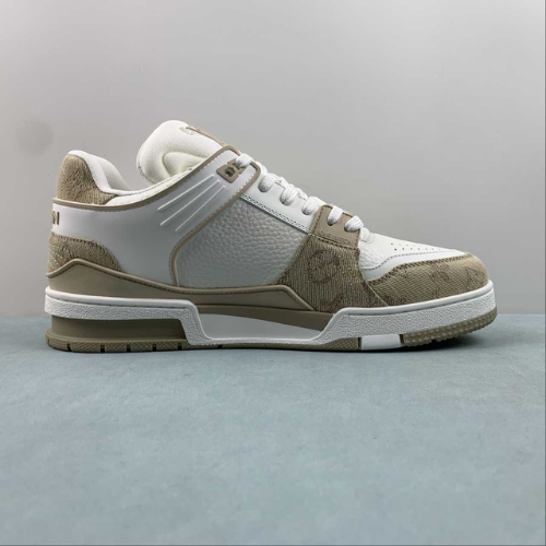 Louis Vuitton Trainer Beige White