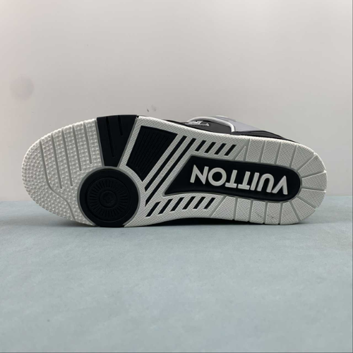 Louis Vuitton Trainer Black White Grey