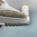 Louis Vuitton Trainer Beige White
