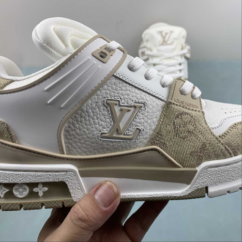 Louis Vuitton Trainer Beige White