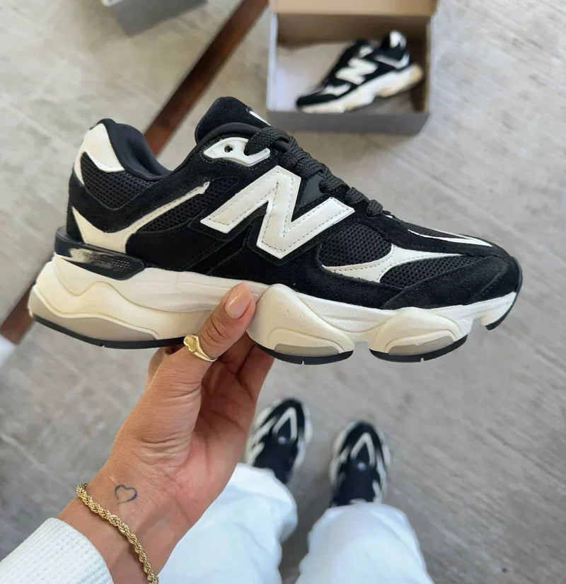NEWBALANCE 9060 PRETO BRANCO