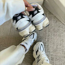 NEWBALANCE 9060 BRANCO PRETO