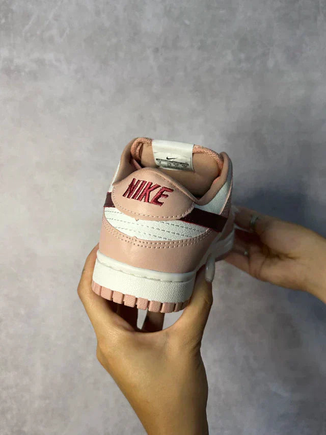 NIKE DUNK LOW ROSE