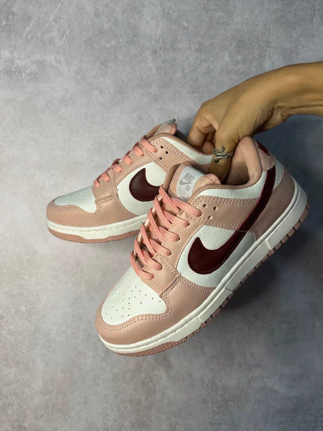 NIKE DUNK LOW ROSE