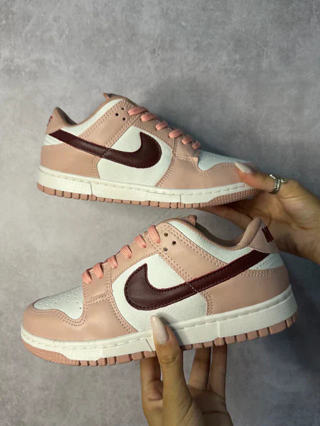 NIKE DUNK LOW ROSE