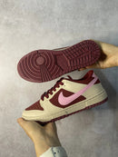 NIKE DUNK LOW VALENTINES