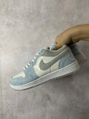 NIKE AIR JORDAN LOW CRISTAL JEANS