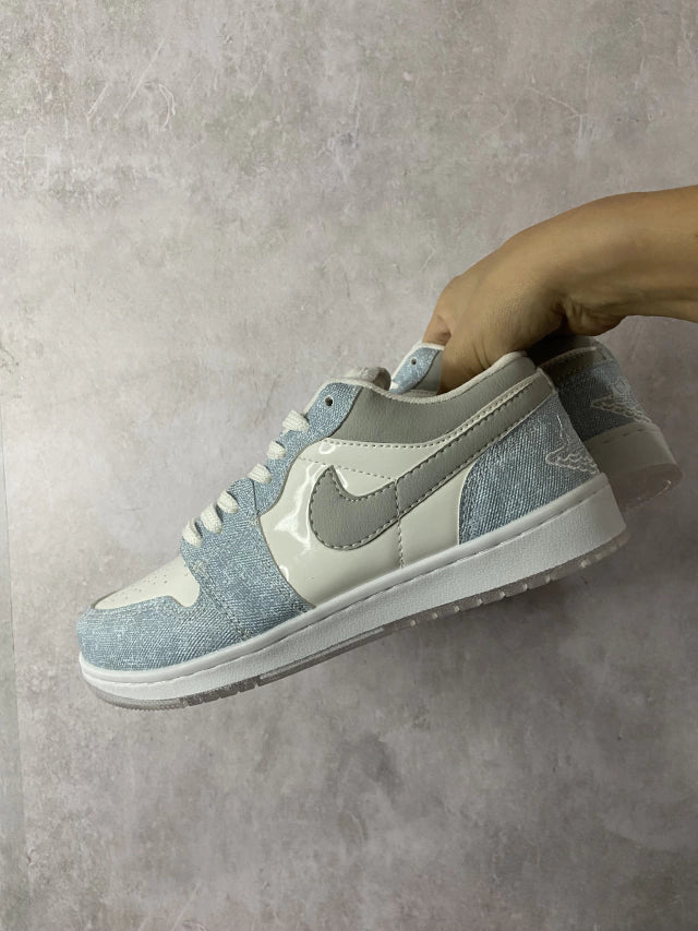 NIKE AIR JORDAN LOW CRISTAL JEANS