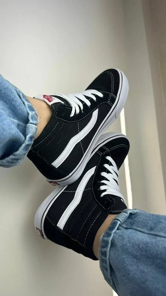 VANS CANO ALTO PRETO/ BRANCO