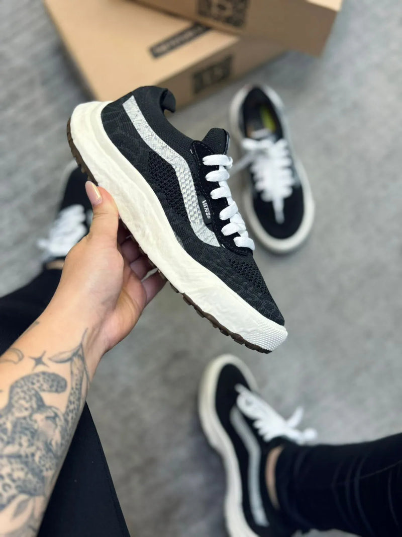 VANS ULTRARANGE VR3